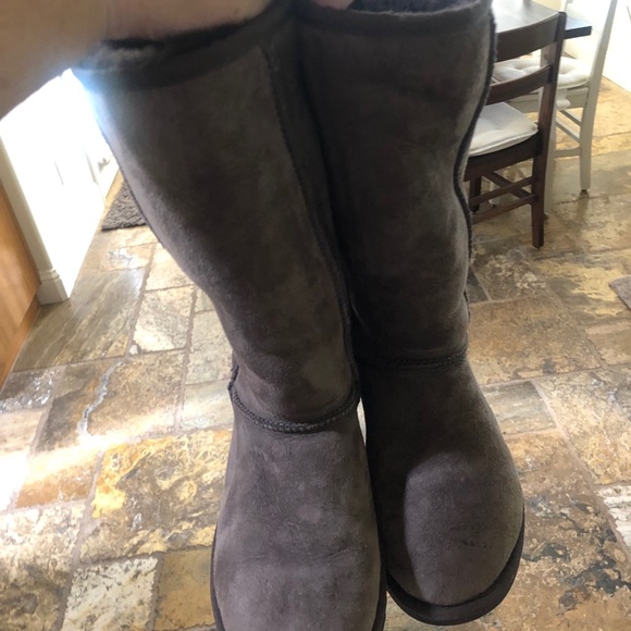 UGG boots - Picture 2 of 5